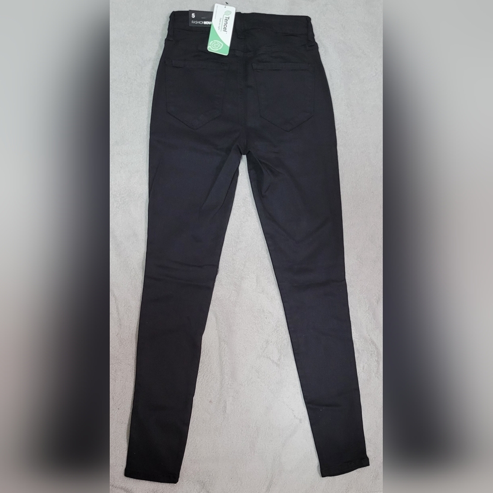 Fashion Nova Women's Black Skinny Jeans